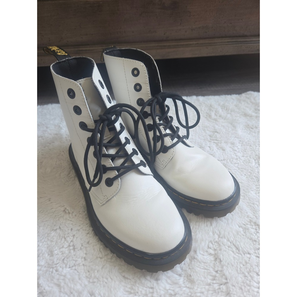 Dr Martens Womens White Leather Lace Up Combat Boots AirWair Size 7